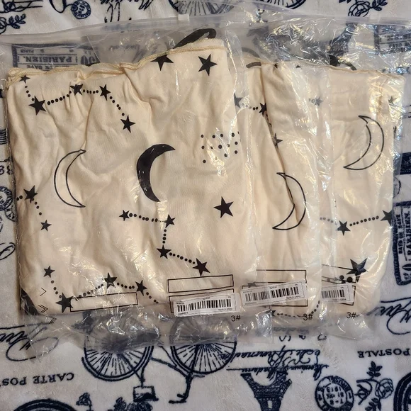 Moon & Star Print Smooth Cami Top & Shorts (2pc) NIP - Picture 3 of 5